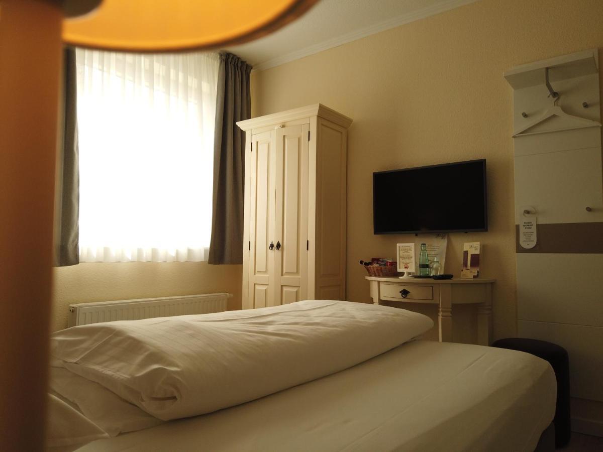 Hotel Klausdorfer Hof Schwentinental Esterno foto