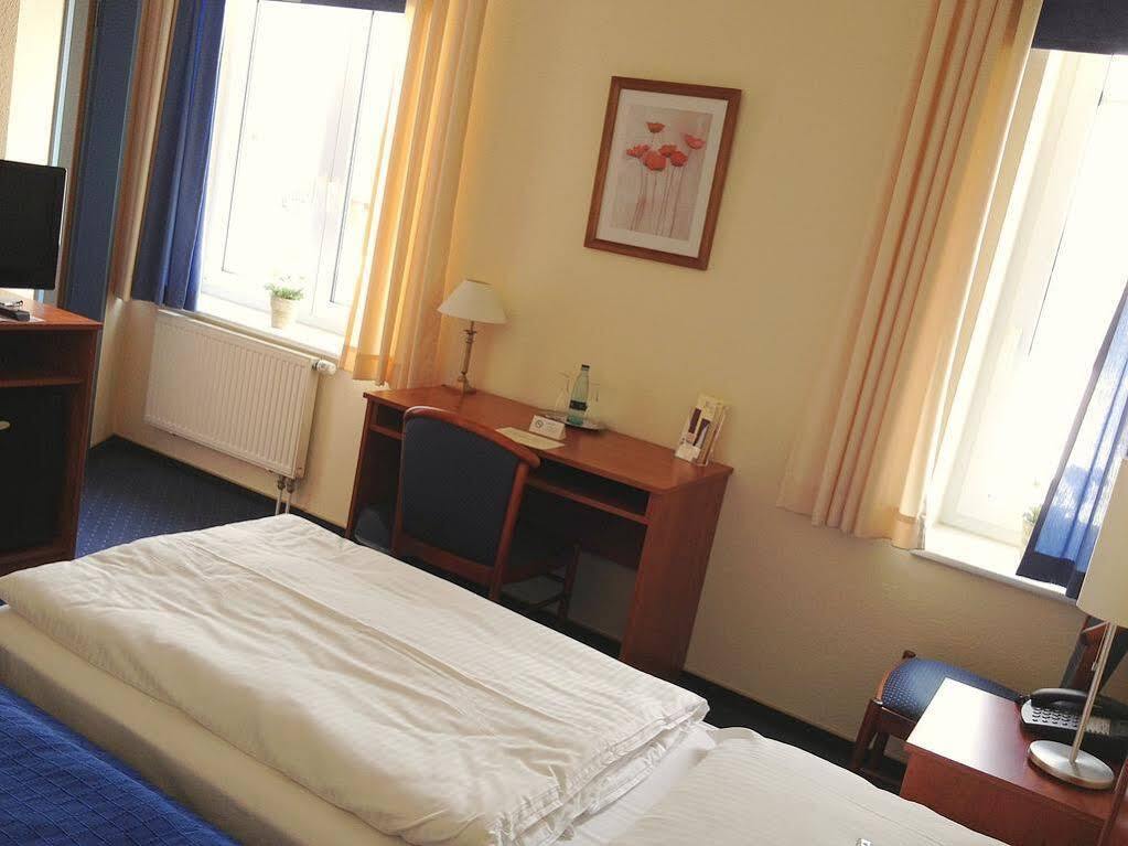Hotel Klausdorfer Hof Schwentinental Esterno foto